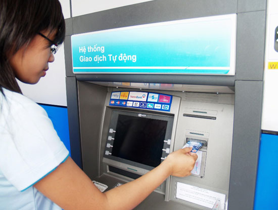 Nguy cơ mất tiền oan đang đe doạ người dùng ATM Việt Nam