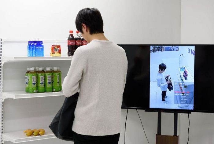 AI Nhật Bản có thể phát hiện ra kẻ nào đang chuẩn bị ăn trộm trong siêu thị - Ảnh 1.